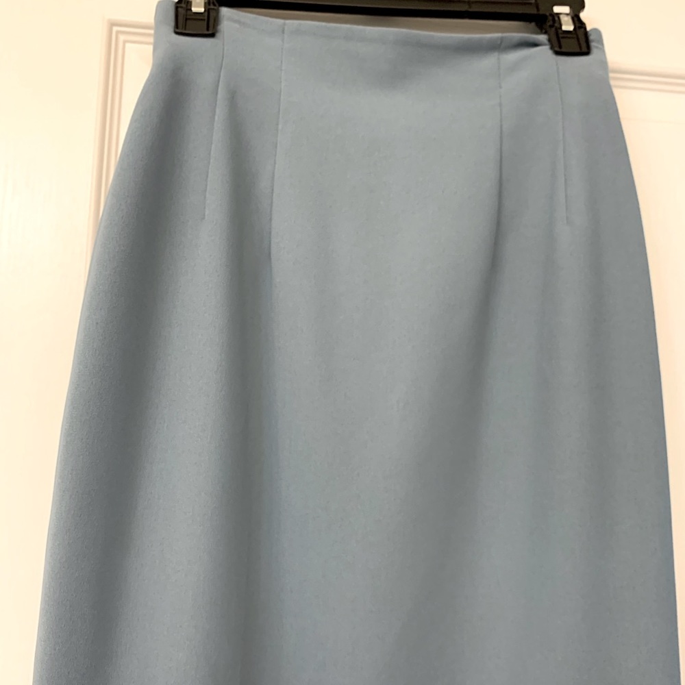 Women’s grayish blue work skirt